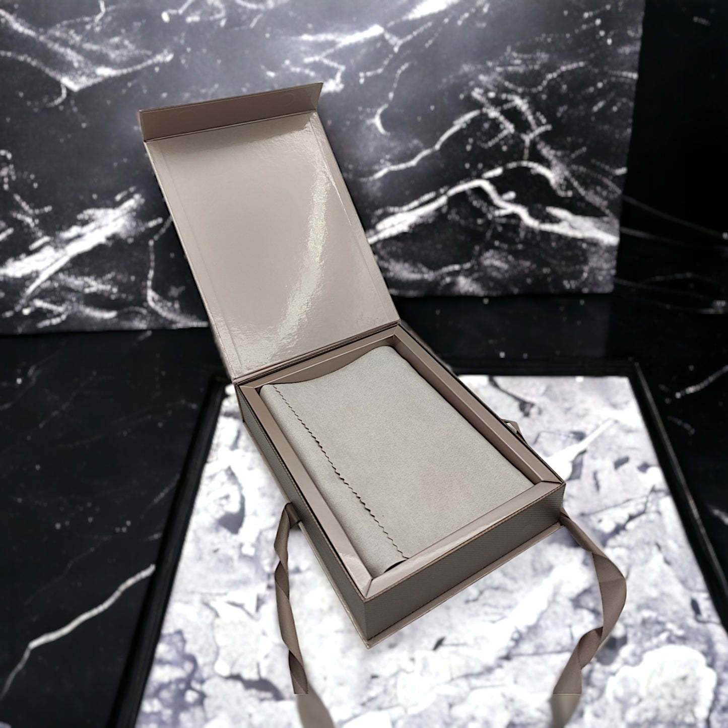 Collana Grace 140x195x40 mm